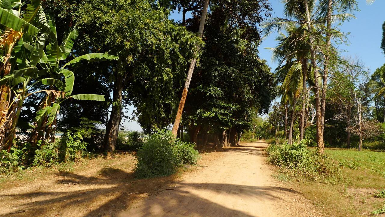 Soriyabori Resort Kratie Bagian luar foto