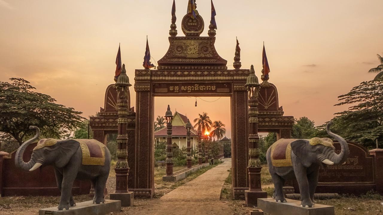 Soriyabori Resort Kratie Bagian luar foto